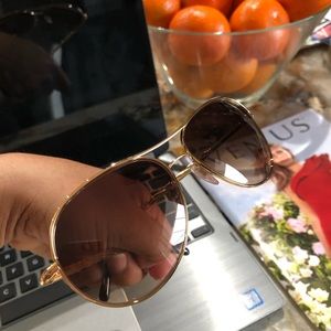 Burberry’s sunglasses 🕶 💯% authentic!!